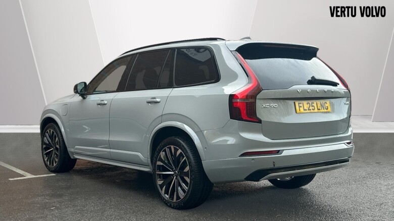 Volvo XC90 2.0 T8 PHEV Ultra Dark 5dr AWD Geartronic Estate